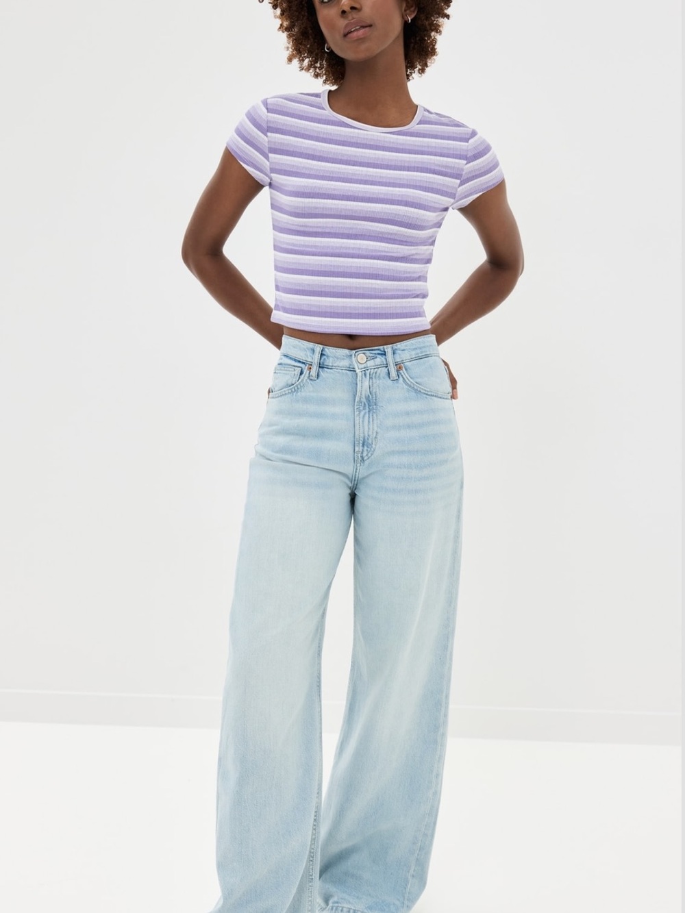 Reformation Muse Striped Ribbed Tee - Picture 2 of 9